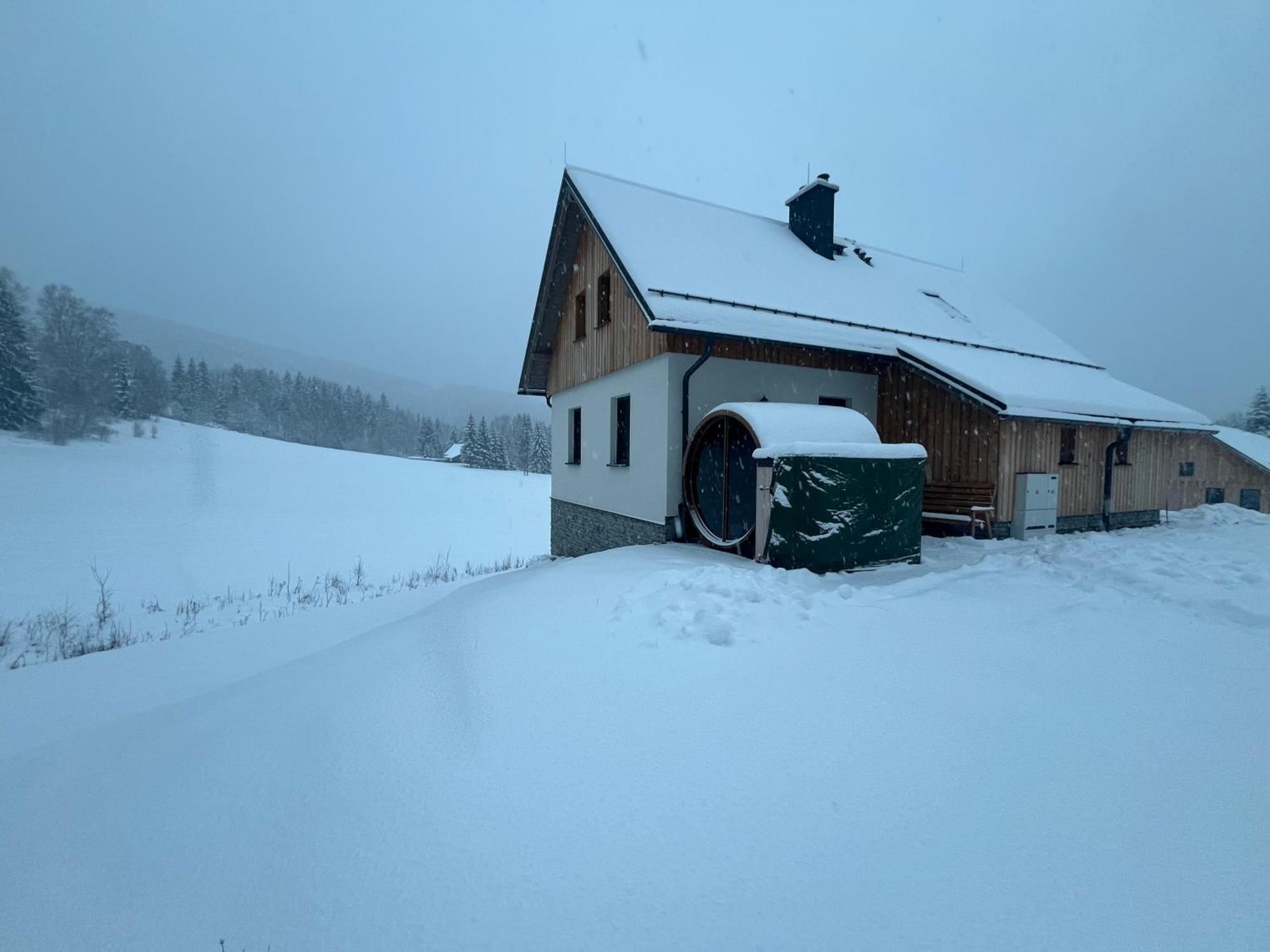 Chalupa Pod Spicakem Chalet Smrzovka